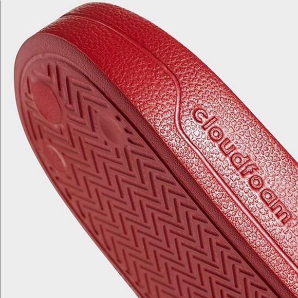 NIB Men’s Adidas Adilette flip flops - Picture 2 of 6